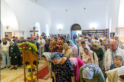 Божественная литургия в храме во имя пророка Божия Илии на Ильинской площади г. Саратова