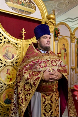 Божественная литургия в храме во имя великомученика и целителя Пантелеимона г. Саратова