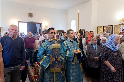 Божественная литургия в храме в честь Владимирской иконы Божией Матери с. Багаевка