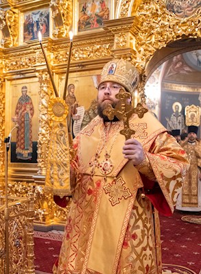 Митрополит Игнатий совершил Божественную литургию в Свято-Троицком кафедральном соборе г. Саратова