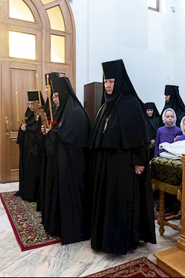 Литургия Преждеосвященных Даров и монашеский постриг в Свято-Алексиевском женском монастыре г. Саратова