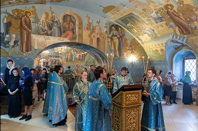 Утреня с чтением акафиста в Свято-Троицком кафедральном соборе г. Саратова