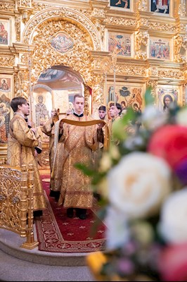 Митрополит Игнатий совершил Божественную литургию в Свято-Троицком кафедральном соборе г. Саратова
