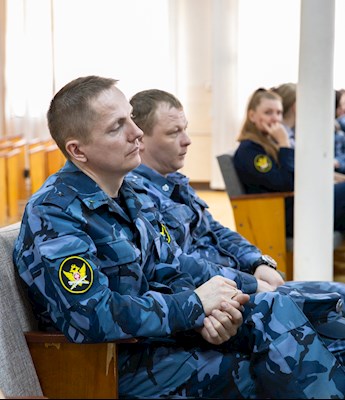 Архиерейский хор Саратовской митрополии выступил в СИЗО