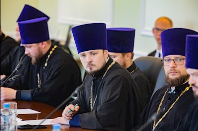 Митрополит Игнатий возглавил общее собрание благочинных Саратовской епархии и Административного секретариата