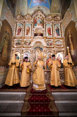 Митрополит Игнатий совершил всенощное бдение в Покровском соборе г. Саратова