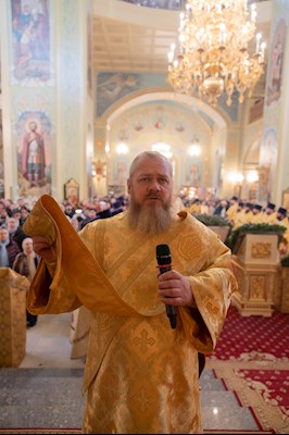 Митрополит Игнатий совершил Божественную литургию в Покровском соборе г. Саратова