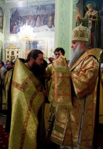 Всенощное бдение в храме в честь Покрова Пресвятой Богородицы г. Саратова