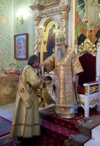 Божественная литургия в храме в честь Покрова Пресвятой Богородицы г. Саратова