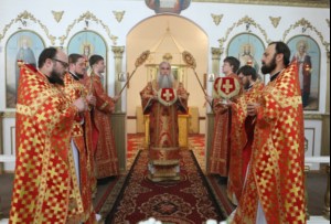 Божественная литургия в храме в честь Покрова Пресвятой Богородицы р.п. Новые Бурасы