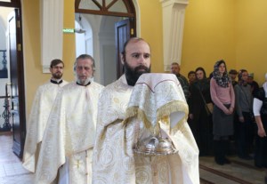 Литургия апостола Иакова на Архиерейском подворье — храме во имя святого апостола и евангелиста Иоанна Богослова при СПДС