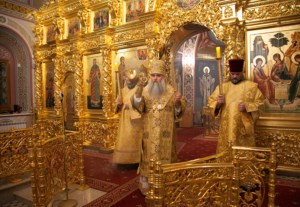 Всенощное бдение в Свято-Троицком кафедральном соборе города Саратова