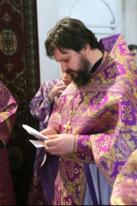 Божественная литургия и панихида в храме во имя Всех Святых, в земле Российской просиявших г. Саратова