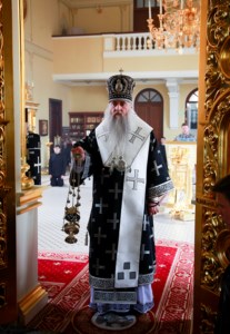 Литургия Преждеосвященных Даров на Архиерейском подворье — храме во имя святого апостола и евангелиста Иоанна Богослова при Саратовской православной духовной семинарии