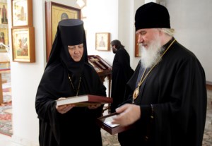 Председатель Издательского совета Митрополит Климент посетил храмы Саратовской епархии