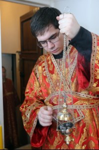 Божественная литургия на Архиерейском подворье — храме в честь иконы Божией Матери «Утоли моя печали» г.Саратова