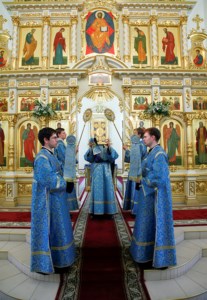 Всенощное бдение с чином Погребения Божией Матери в Свято-Троицком кафедральном соборе г. Вольска
