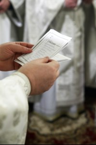 Божественная литургия и панихида в храме во имя святителя и чудотворца Николая на Елшанском кладбище г. Саратова