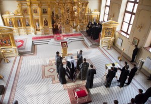 Царские часы на Архиерейском подворье — храме во имя святого апостола и евангелиста Иоанна Богослова при Саратовской православной духовной семинарии