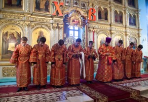 Всенощное бдение в храме в честь Сошествия Святого Духа г.Саратова