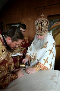 Митрополит Лонгин совершил Великое освящение Вознесенского храма Вознесенско-Пантелеимоновской церкви с. Усть-Курдюм