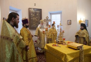 Божественная литургия в храме во имя святителя Николая Японского г. Саратова