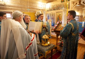 Всенощное бдение в храме в честь Рождества Пресвятой Богородицы г. Саратова