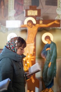 Великое повечерие с чтением канона преподобного Андрея Критского в храме Покрова Пресвятой Богородицы г. Саратова
