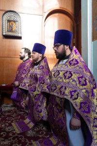 Литургия Преждеосвященных Даров в храме в честь Сошествия Святого Духа г. Саратова