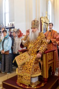 Божественная литургия в храме великомученика Георгия Победоносца г. Саратова