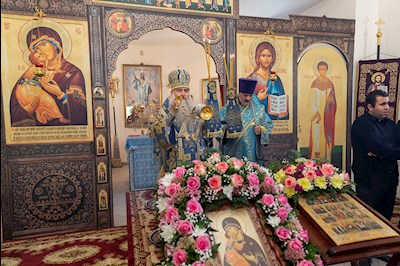Божественная литургия в храме в честь Владимирской иконы Божией Матери с. Багаевка