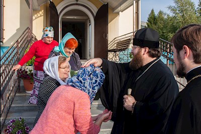 Митрополит Игнатий совершил поездку по храмам Петропавловского благочиния
