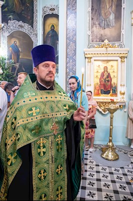 Митрополит Игнатий совершил всенощное бдение в Свято-Духовском соборе г. Саратова