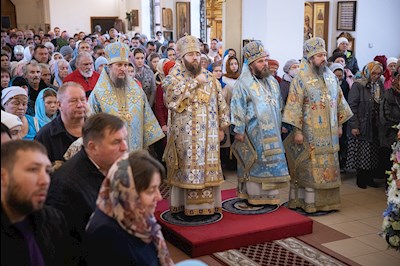 Митрополит Игнатий возглавил соборное архиерейское богослужение в Казанском храме г. Саратова