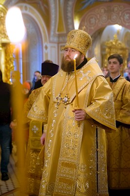 Митрополит Игнатий совершил всенощное бдение в Свято-Троицком кафедральном соборе г. Саратова