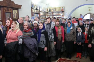 Божественная литургия в храме во имя священномученика Космы Саратовского