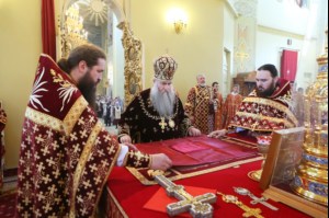 Божественная литургия в храме в честь Покрова Пресвятой Богородицы