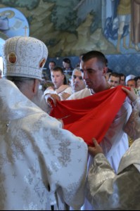 Крещальная литургия в Свято-Троицком соборе Саратова