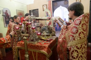 Божественная литургия в храме во имя мучениц Веры, Надежды, Любови и матери их Софии поселка Светлый Татищевского района