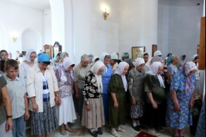 Божественная литургия в Свято-Алексиевском женском монастыре г. Саратова