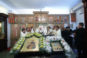 Божественная литургия в храме во имя святителя Тихона, епископа Воронежского, Задонского чудотворца г.Саратова
