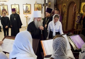 Божественная литургия в храме в честь Воздвижения Честнаго и Животворящего Креста Господня г. Саратова