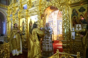 Божественная литургия в Свято-Троицком кафедральном соборе г.Саратова
