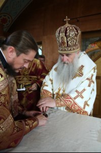 Митрополит Лонгин совершил Великое освящение Вознесенского храма Вознесенско-Пантелеимоновской церкви с. Усть-Курдюм