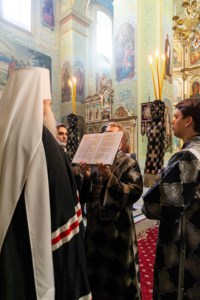 Великое повечерие с чтением канона преподобного Андрея Критского в храме Покрова Пресвятой Богородицы г. Саратова