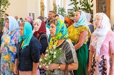 Божественная литургия в соединении с вечерней в Свято-Троицком кафедральном соборе г. Вольска