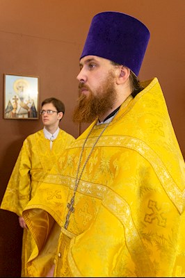 Божественная литургия в храме во имя святителя Николая Японского г. Саратова