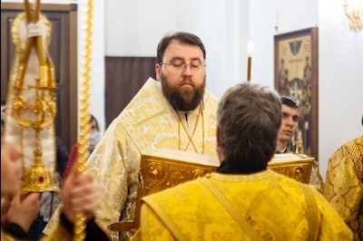 Митрополит Игнатий совершил всенощное бдение в храме Нерукотворного Образа Спасителя г. Саратова
