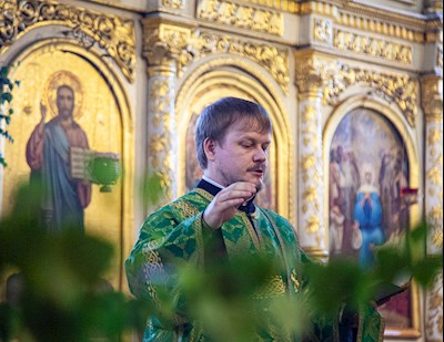 Божественная литургия в храме Сошествия Святого Духа г. Саратова