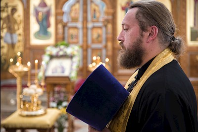 В саратовских храмах отметили День Крещения Руси
